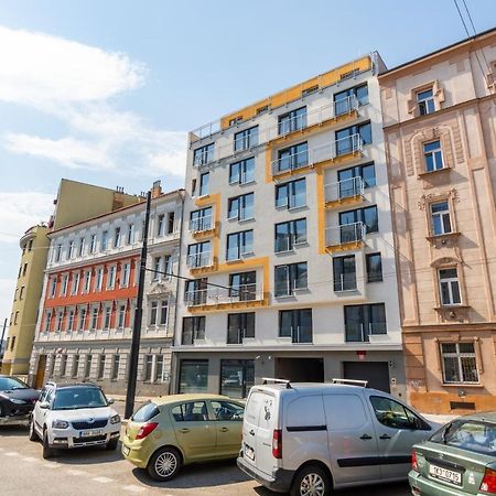 Penthouse # 81 With Panoramic City View In Elite Rezidence With Free Parking Прага Екстериор снимка