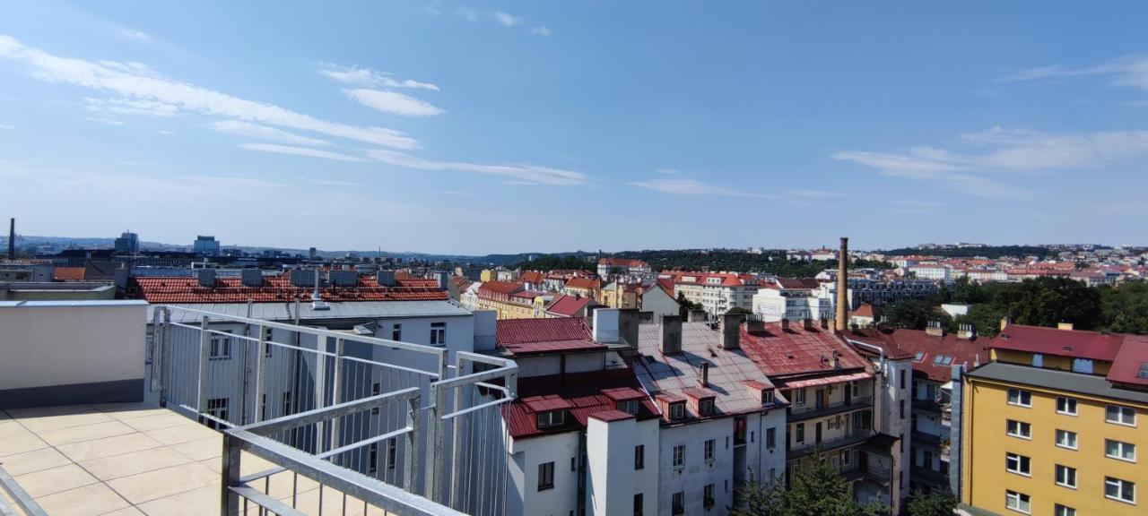 Penthouse # 81 With Panoramic City View In Elite Rezidence With Free Parking Прага Екстериор снимка