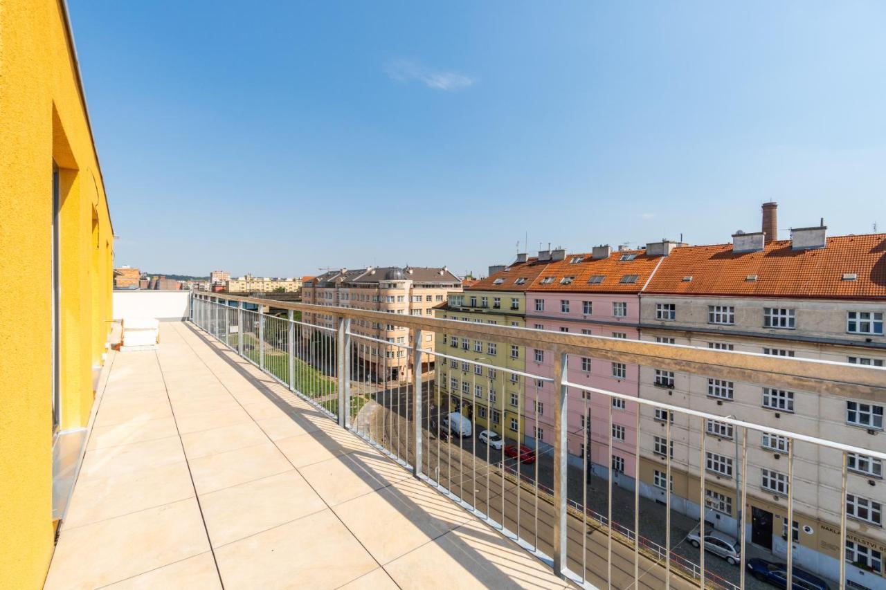 Penthouse # 81 With Panoramic City View In Elite Rezidence With Free Parking Прага Екстериор снимка